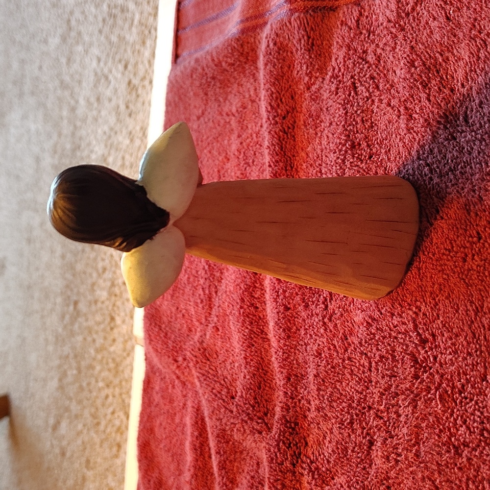 Faceless Angel - Picture 3 of 7